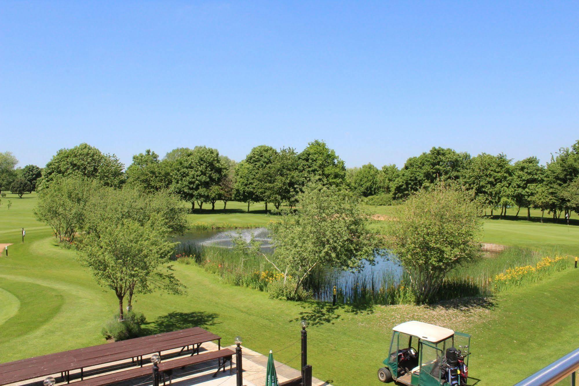 Bicester Hotel, Golf & Spa Екстериор снимка